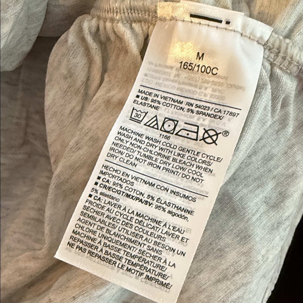 Old Navy Light Gray Short Sleeve maternity Tee M - Picture 6 of 7